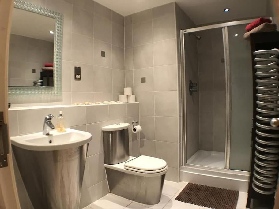 Апартаменты Centre Retreat Кардифф